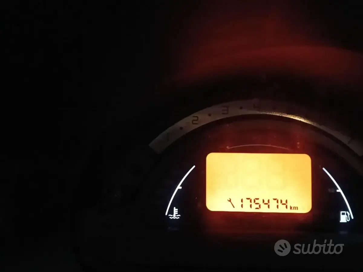 Usata Citroën C3 60 CV (44 kW) 2005 Grigio Berlina