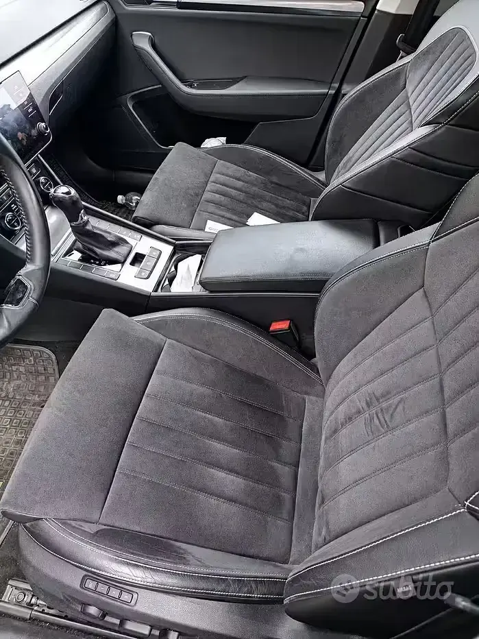 Usata Skoda Superb 150 CV (110 kW) 2021 Grigio Station wagon