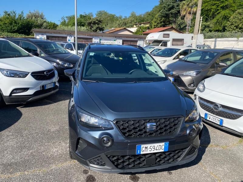 Grigio Usata 2022 Seat Arona Style SUV | 13.850 € (Buon prezzo) - Immagine 1/4