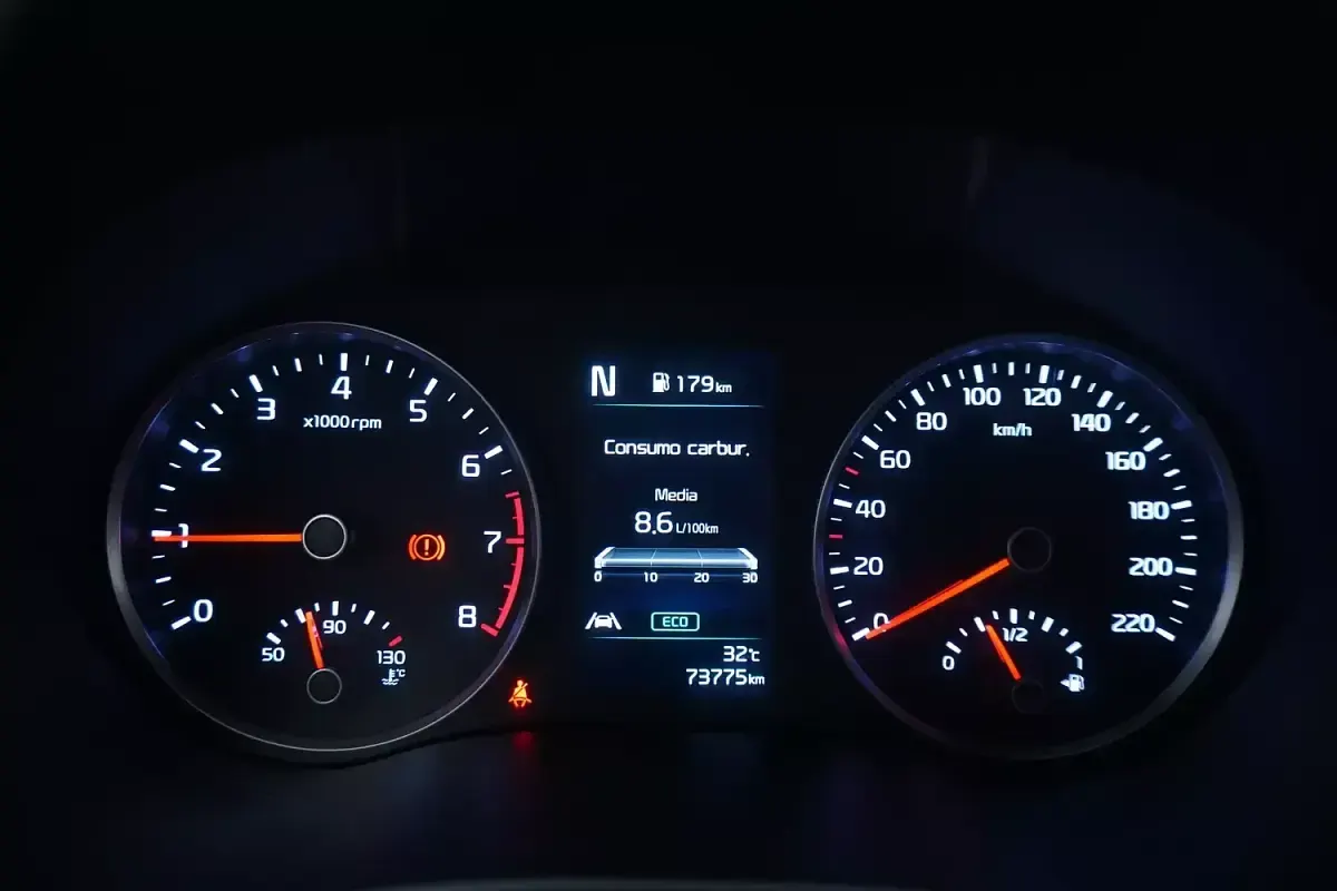 Usata Kia Stonic Style 100 CV (73 kW) 2022 Grigiogrigio SUV