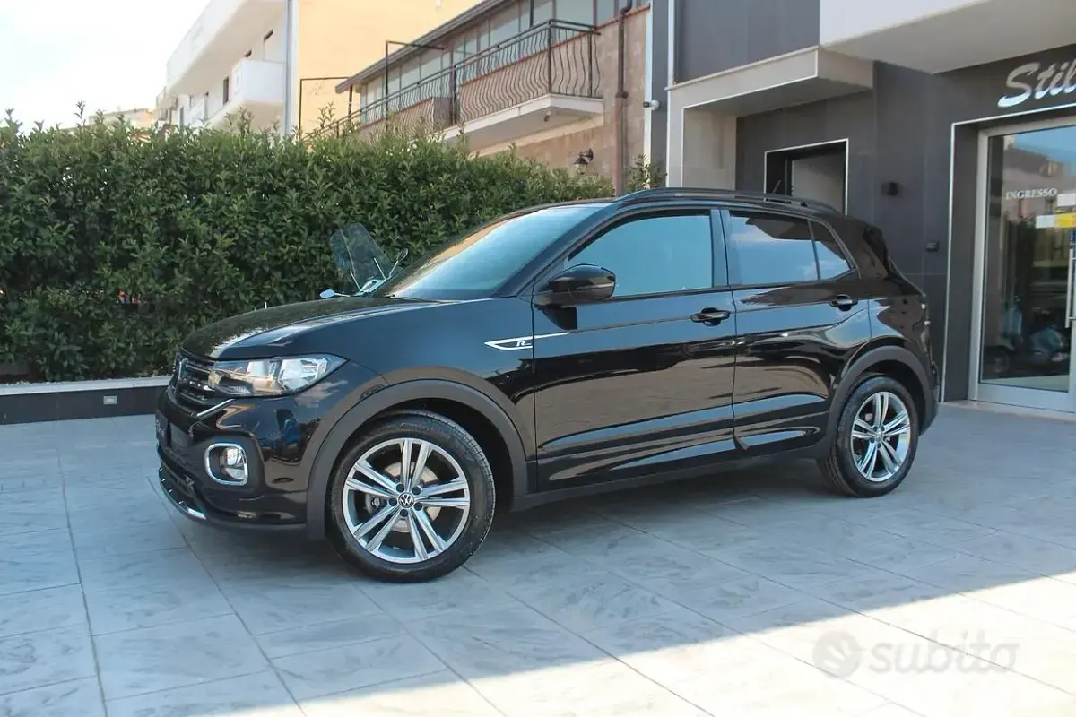 Usata VW T-Cross Sport 110 CV (80 kW) 2022 Nero SUV