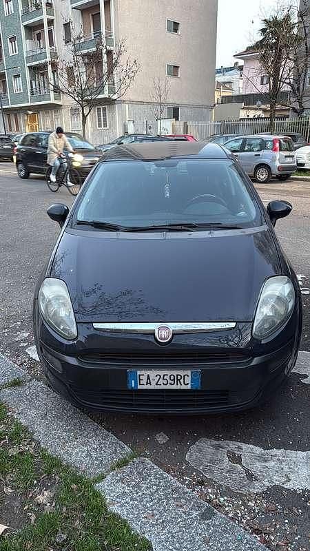 Usata Fiat Grande Punto Active 77 CV (56 kW) 2009 Utilitaria
