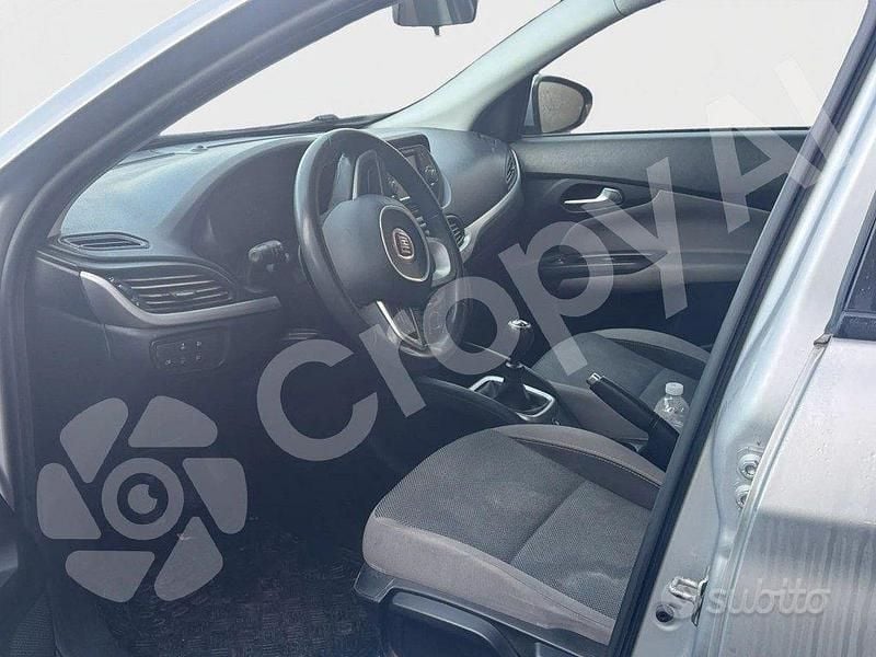 Usata Fiat Tipo Lounge 120 CV (88 kW) 2018 Grigio Berlina