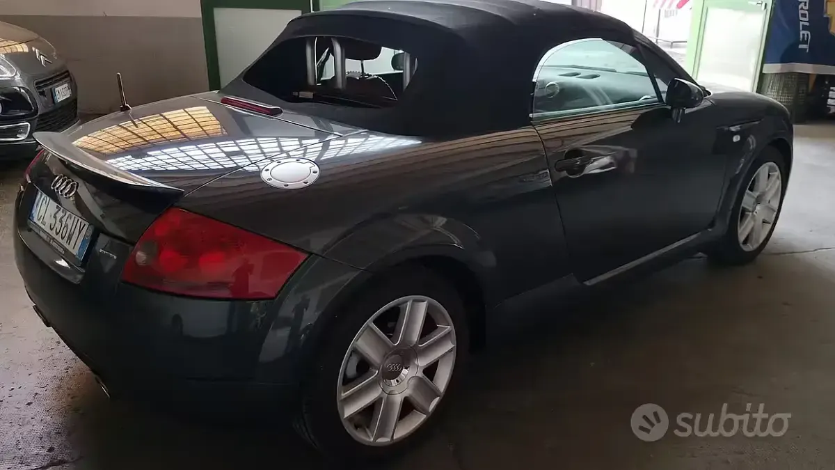 Usata Audi TT 218 CV (160 kW) 2004 Grigio Coupé