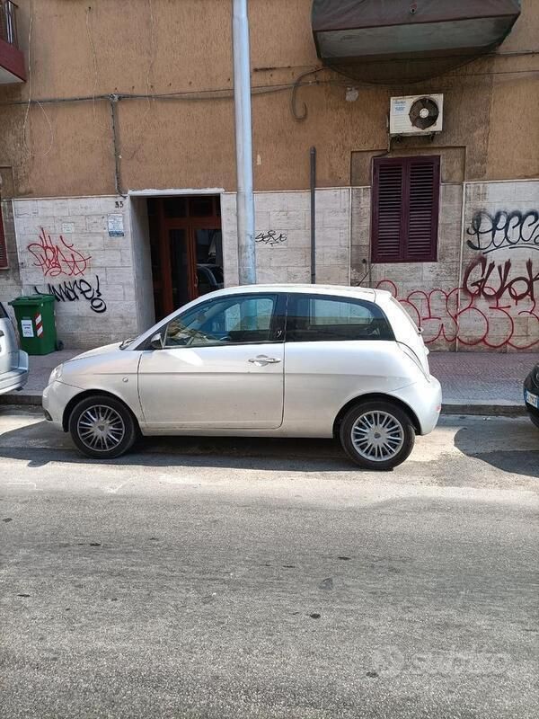 Usata Lancia Ypsilon 69 CV (50 kW) 2008 Utilitaria