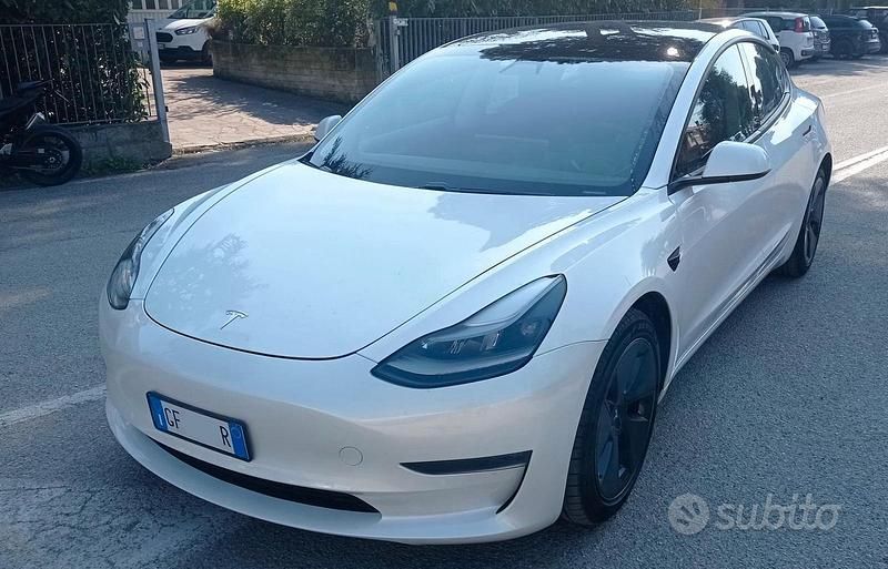 Usata Tesla Model 3 366 kW (498 CV) 2021 Bianco Berlina