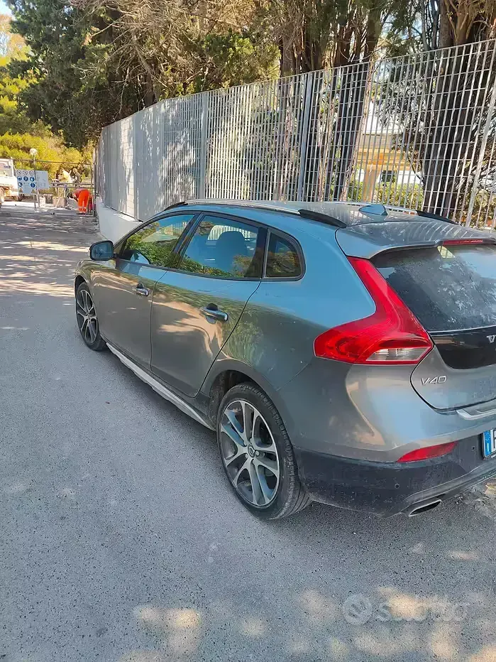 Usata Volvo V40 CC 115 CV (84 kW) 2015 Grigio Station wagon
