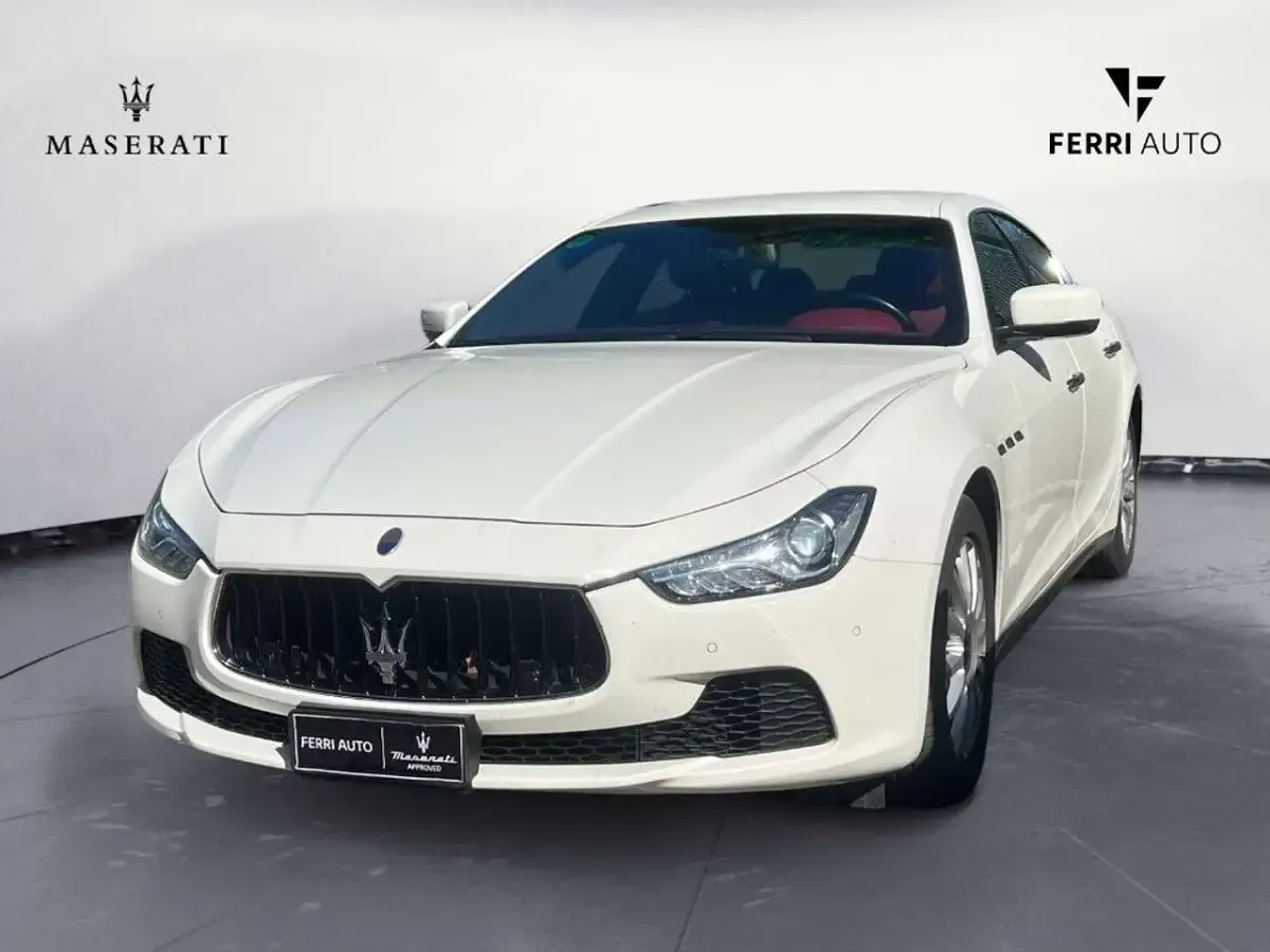 Usata Maserati Ghibli 250 CV (183 kW) 2014 Bianco Berlina