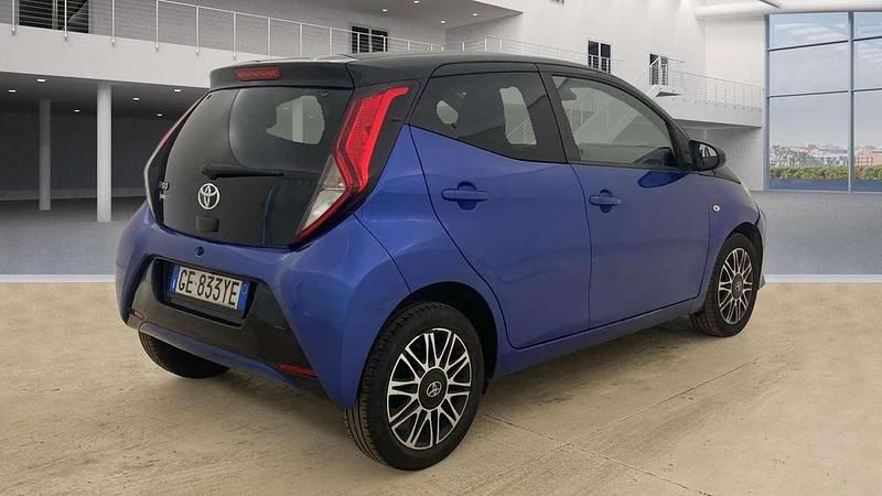 Usata Toyota Aygo X-clusiv 72 CV (52 kW) 2021 Other Utilitaria