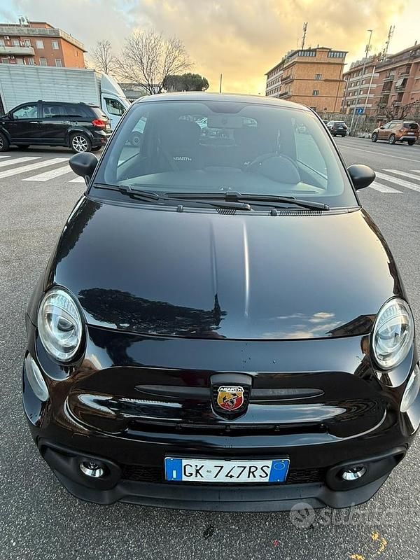 Usata Abarth 595 Competizione 180 CV (132 kW) 2022 Nero Utilitaria