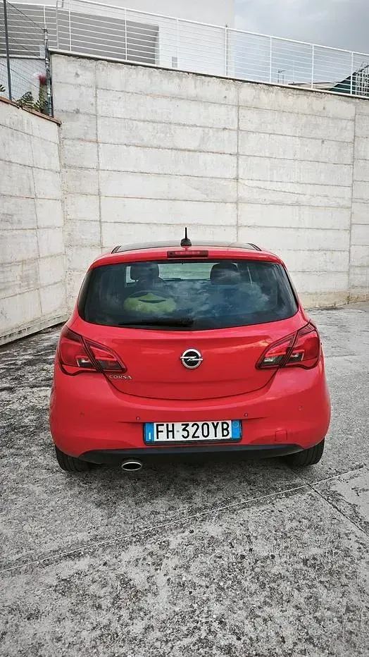 Usata Opel Corsa 90 CV (66 kW) 2017 Rosso Utilitaria