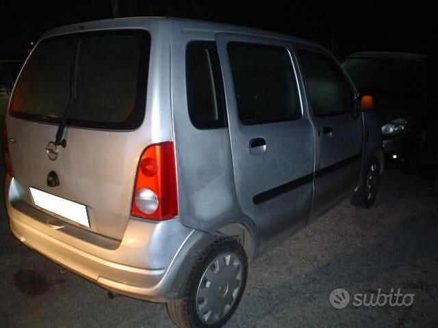 Occasion Opel Agila Club 60 ch (44 kW) 2005 Gris Monospace