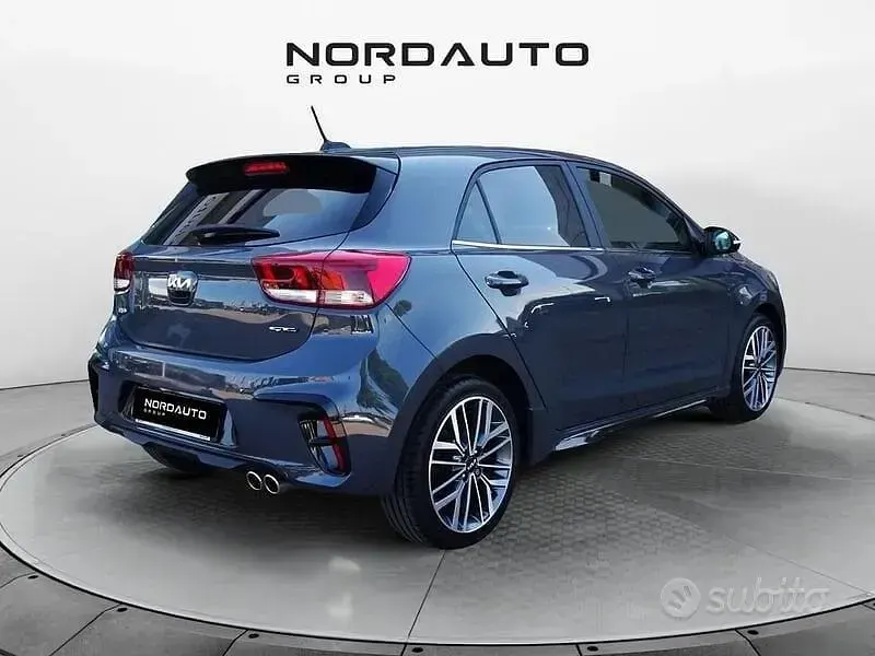 Usata Kia Rio GT-Line 100 CV (73 kW) 2021 Grigio Berlina