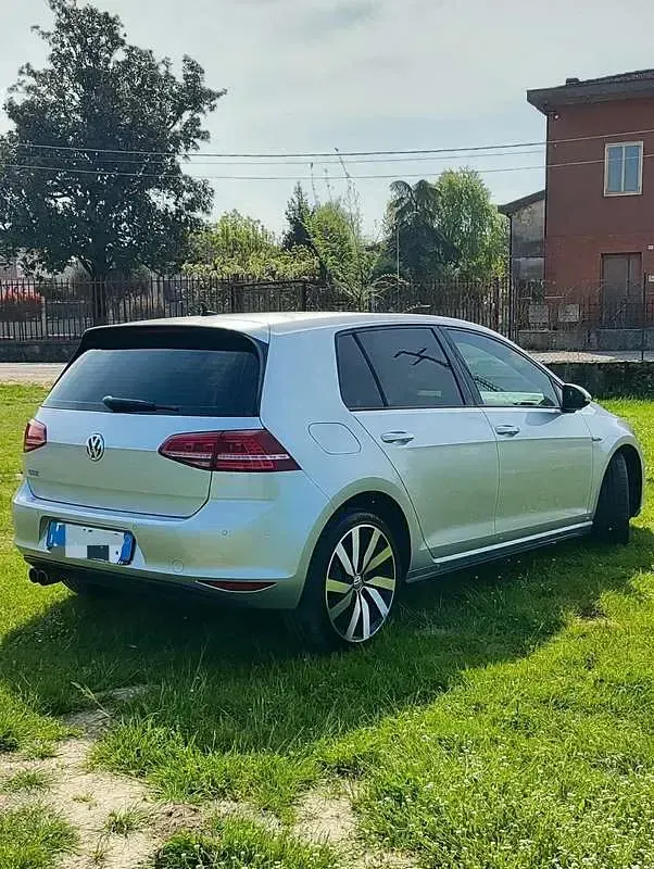 Usata VW Golf VII GTE 150 CV (110 kW) 2016 Berlina