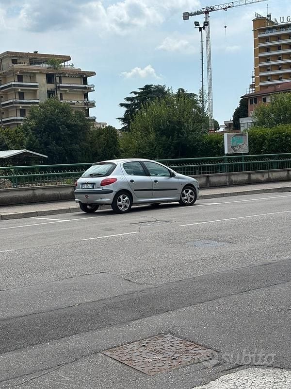 Usata Peugeot 206 60 CV (44 kW) 2000 Berlina