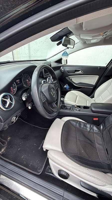 Usata Mercedes A180 Style 109 CV (80 kW) 2017 Berlina