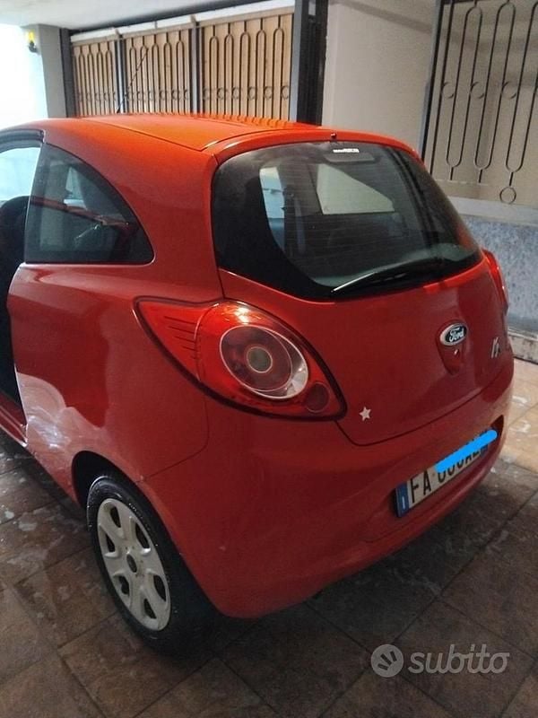 Usata 2015 Ford Ka Berlina | 6200 € (Buon prezzo) - Immagine 1/4