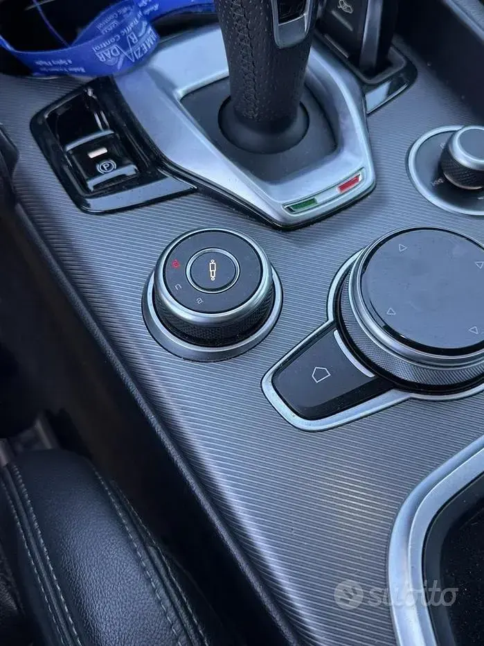 Usata Alfa Romeo Giulia Veloce 280 CV (205 kW) 2021 Rosso Berlina