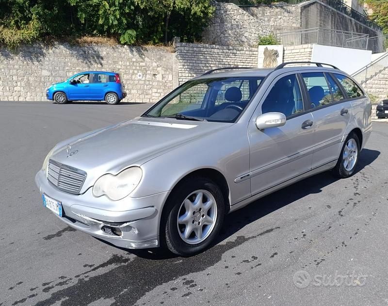 Occasion Mercedes C220 Elegance 143 ch (105 kW) 2001 Gris Break