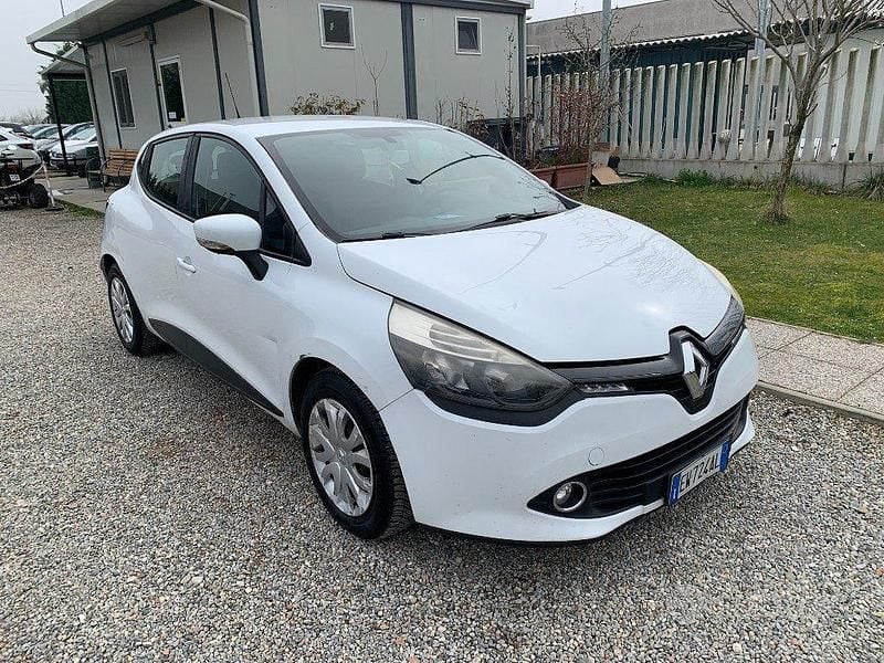 Usata Renault Clio IV 75 CV (55 kW) 2014 Bianco Berlina