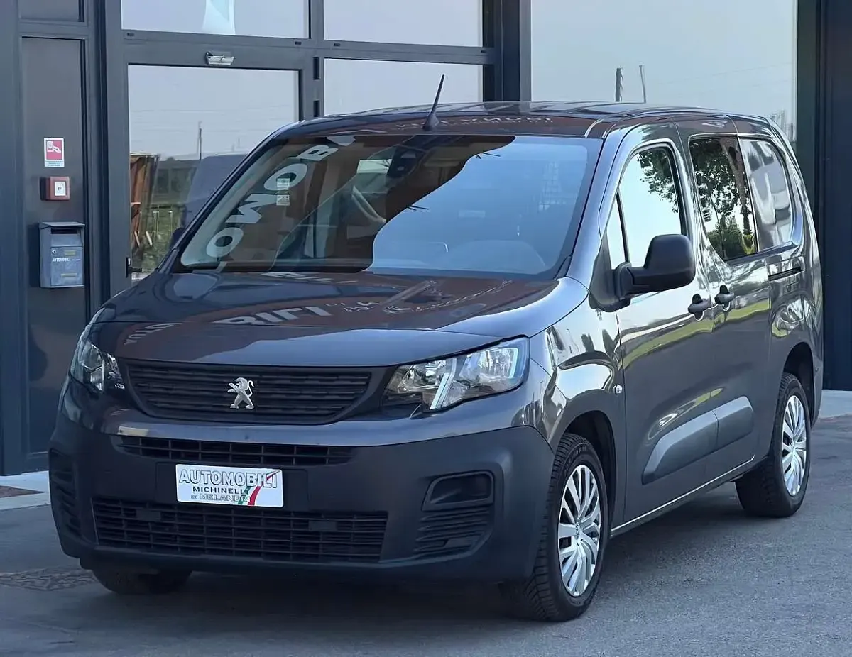 Usata Peugeot Partner 75 CV (55 kW) 2020 Grigio platinum Monovolume