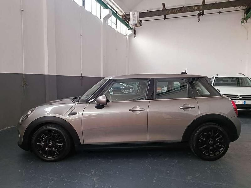 Usata Mini Cooper 136 CV (100 kW) 2019 Melting silver Utilitaria