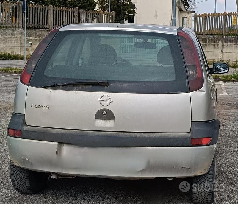 Usata Opel Corsa 2003 Utilitaria