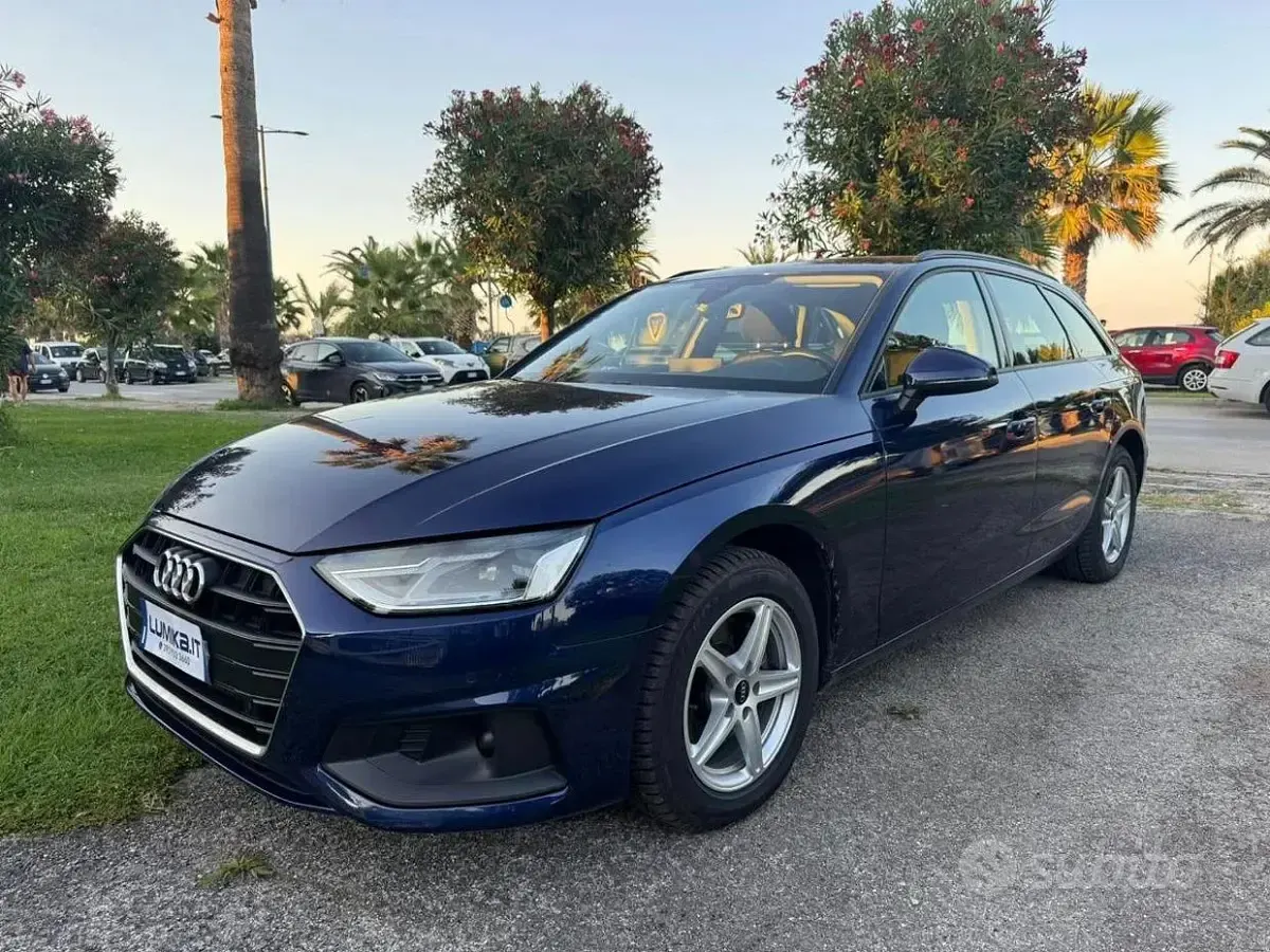 Usata Audi A4 Advanced Plus 136 CV (100 kW) 2022 Bluazzurro Station wagon