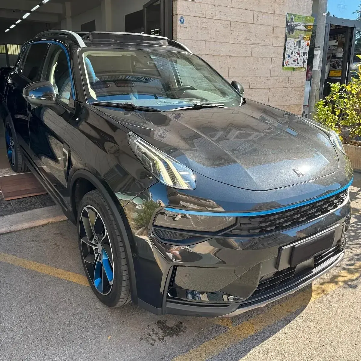 Usata Lynk & Co 01 179 CV (131 kW) 2022 Nero SUV