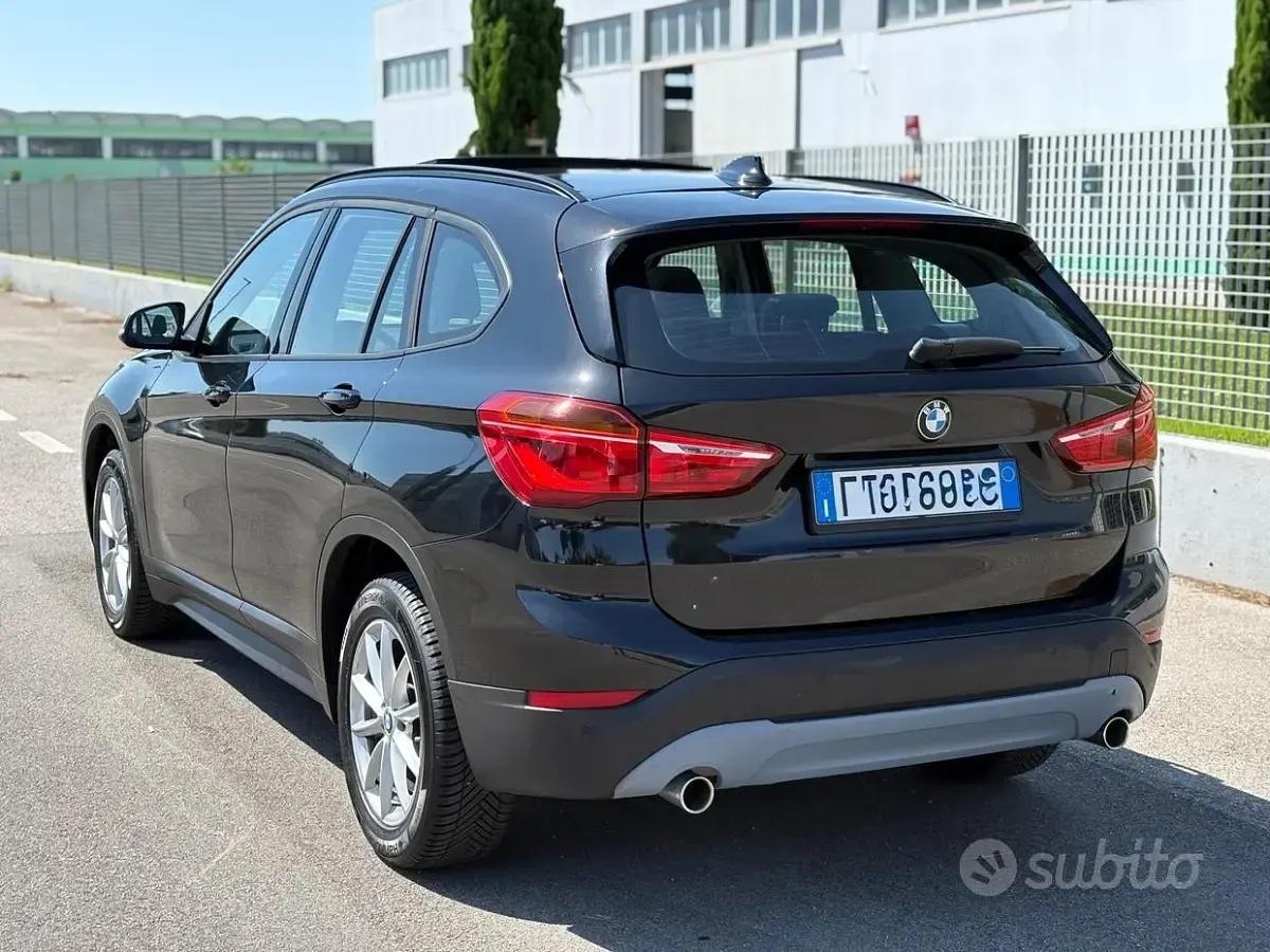 Usata BMW X1 150 CV (110 kW) 2019 Nero SUV