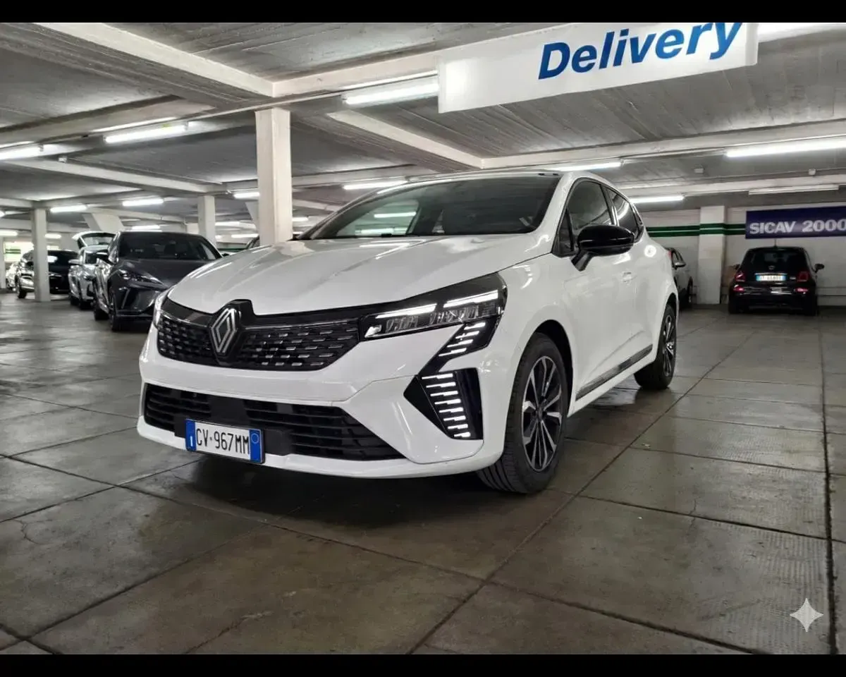 Usata Renault Clio Techno 91 CV (66 kW) 2024 Bianco Utilitaria