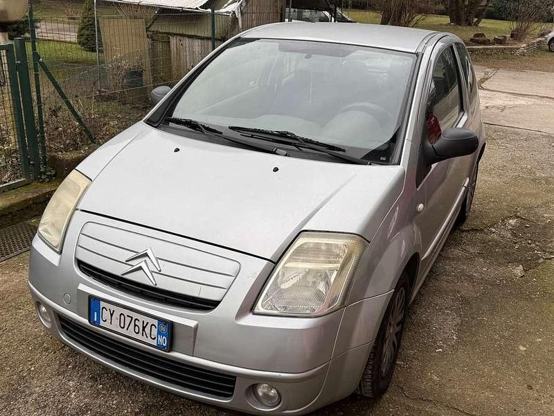 Usata Citroën C2 Exclusive 60 CV (44 kW) 2005 Grigio Utilitaria