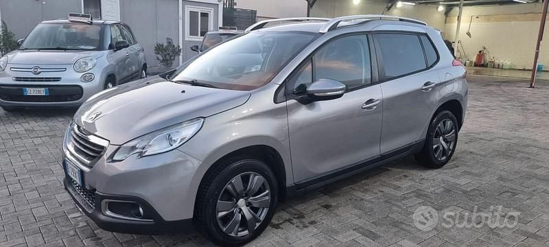 Grigio Usata 2015 Peugeot 2008 Access SUV | 6500 € (Ottimo prezzo) - Immagine 1/4