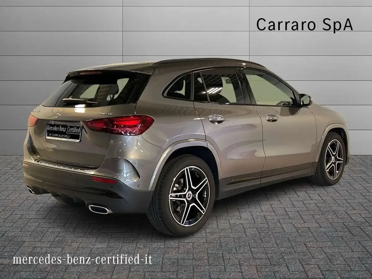 Usata Mercedes GLA200 Advanced Plus 150 CV (110 kW) 2025 Grigio montagna SUV