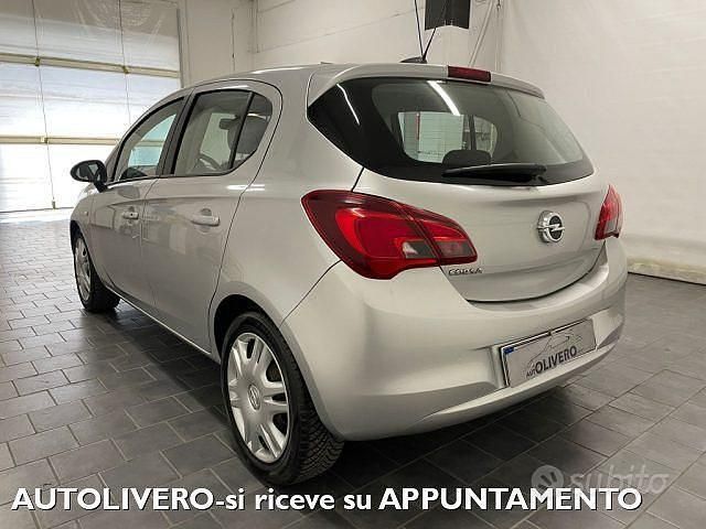 Usata Opel Corsa 90 CV (66 kW) 2017 Grigio Utilitaria