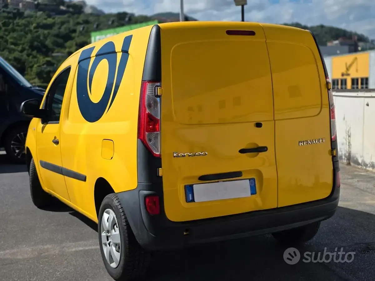 Usata Renault Kangoo 90 CV (66 kW) 2018 Giallo Monovolume