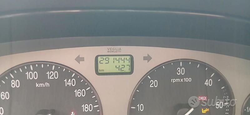 Usata Lancia Lybra 2003 Grigio Berlina