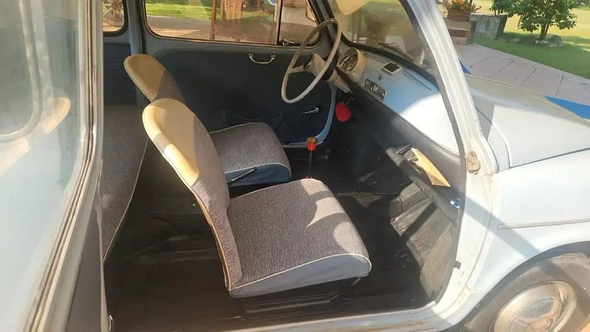 Usata Fiat 600 24 CV (17 kW) 1977 Blu Berlina