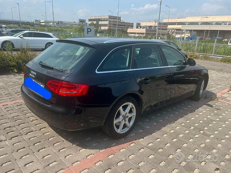 Usata Audi A4 Advanced 143 CV (105 kW) 2009 Nero Station wagon