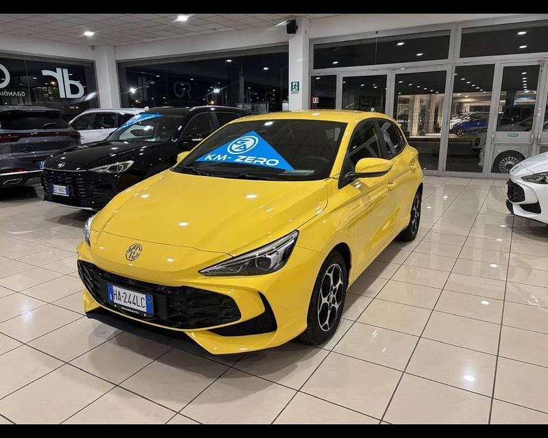 Giallo Nuova 2025 MG MG3 Comfort Due volumi | 18.500 € (Buon prezzo) - Immagine 1/4