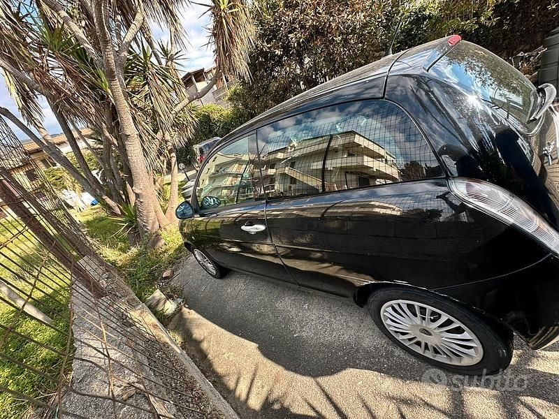 Usata Lancia Ypsilon 2009 Nero Utilitaria