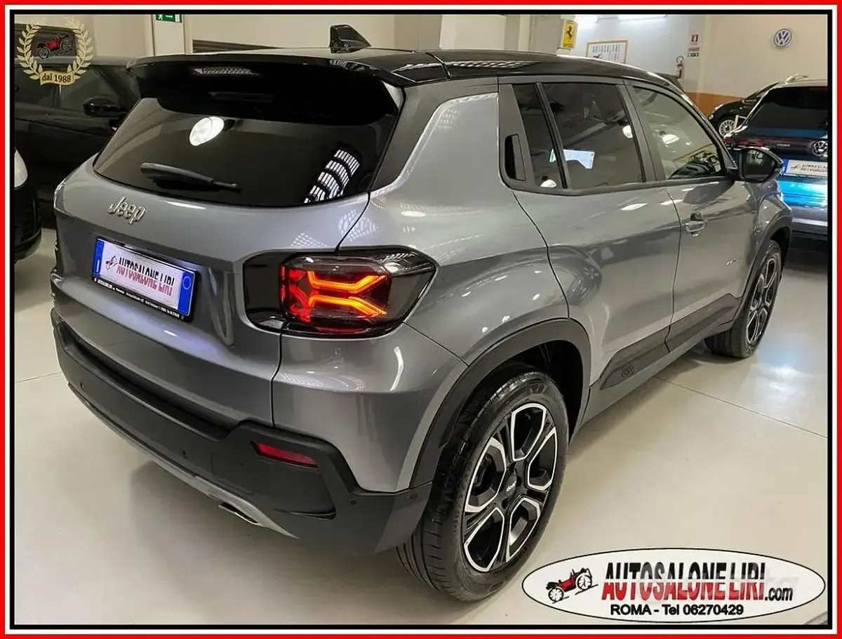 Usata Jeep Avenger Summit 101 CV (74 kW) 2024 Grigio SUV