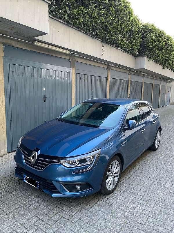 Usata Renault Mégane IV Business 110 CV (80 kW) 2017 Berlina