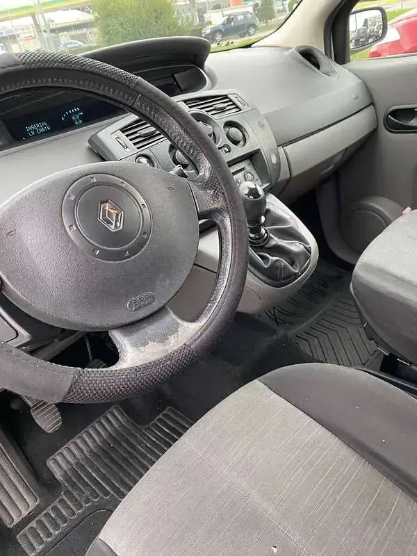 Usata Renault Scenic E-Tech Dynamique 131 CV (96 kW) 2007 Grigio Monovolume