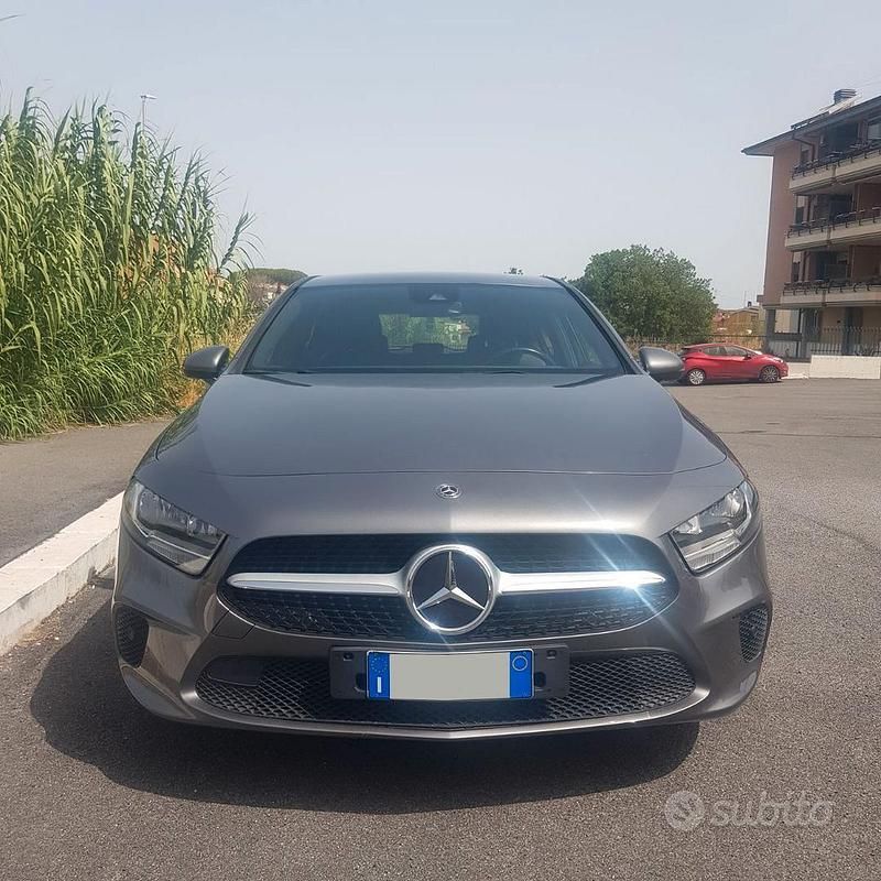 Usata Mercedes A220 190 CV (139 kW) 2019 Grigio Berlina