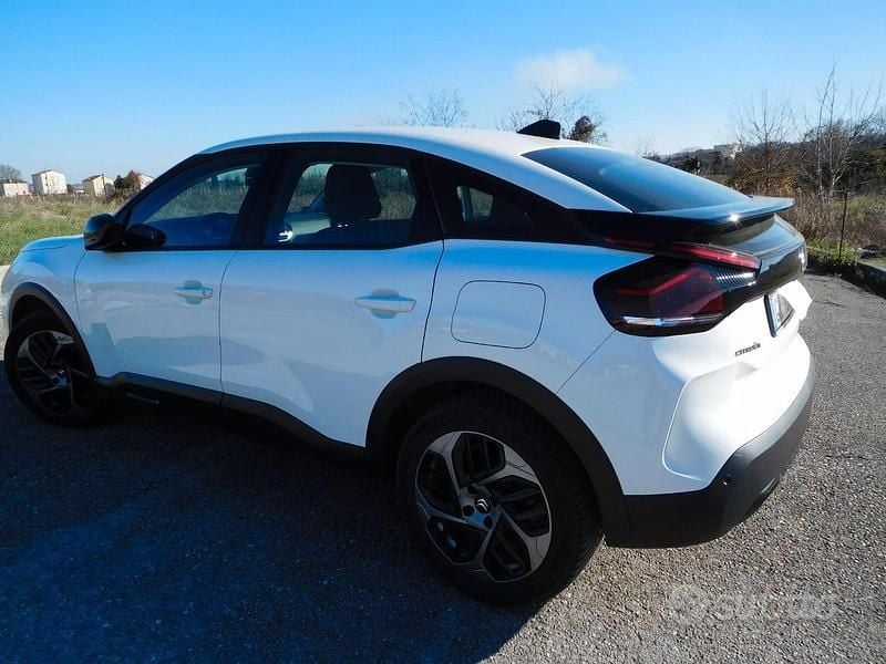 Usata Citroën C4 131 CV (96 kW) 2023 Bianco Berlina
