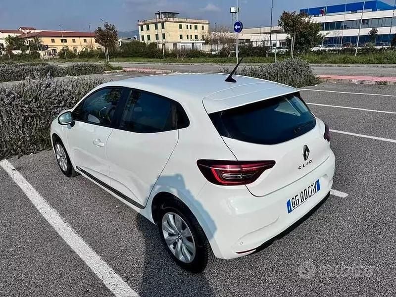 Usata Renault Clio V Intens 85 CV (62 kW) 2021 Bianco Berlina