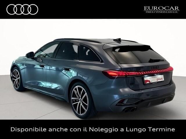Usata Audi A5 S-Line 204 CV (150 kW) 2025 Blu orizzonte metallizzato Station wagon