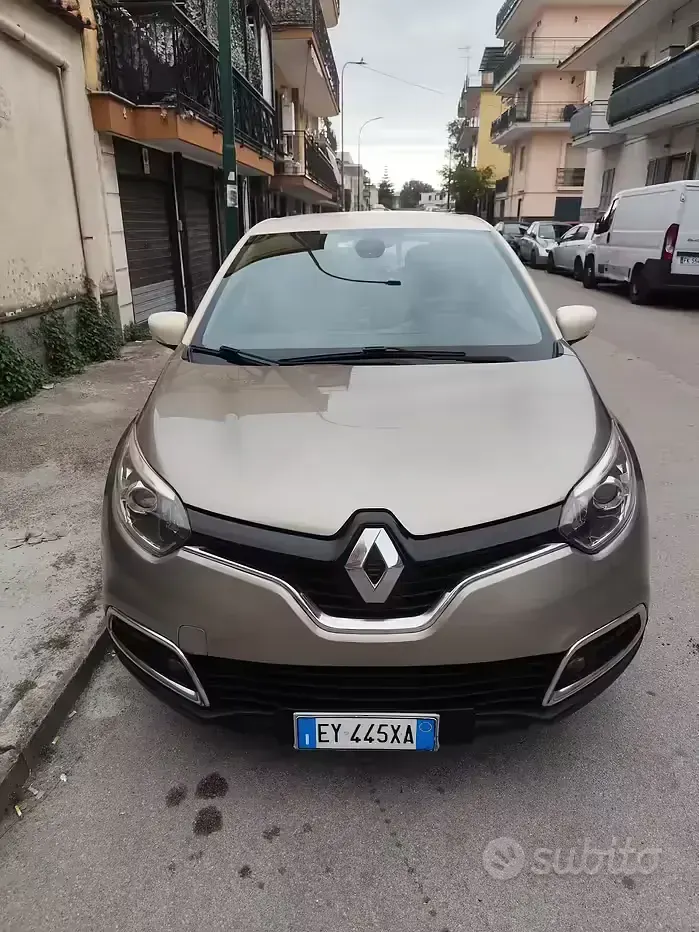 Usata Renault Captur 90 CV (66 kW) 2015 SUV