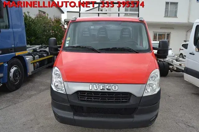 Usata Iveco Daily 126 CV (92 kW) 2013 Rosso